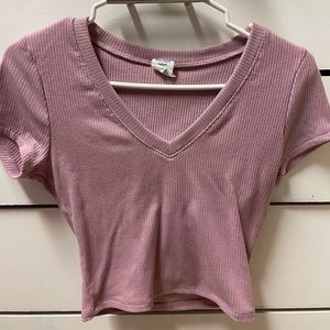 Pink v neck crop tee